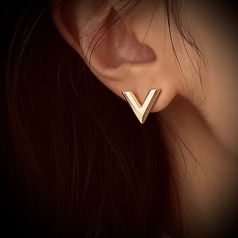 Solid V Earrings | Minimalist Geometric Jewelry – Eden Rose